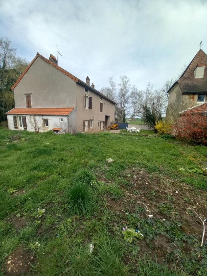L'Univers, Vous Et Nous Pouilly-sur-Vingeanne Dış mekan fotoğraf